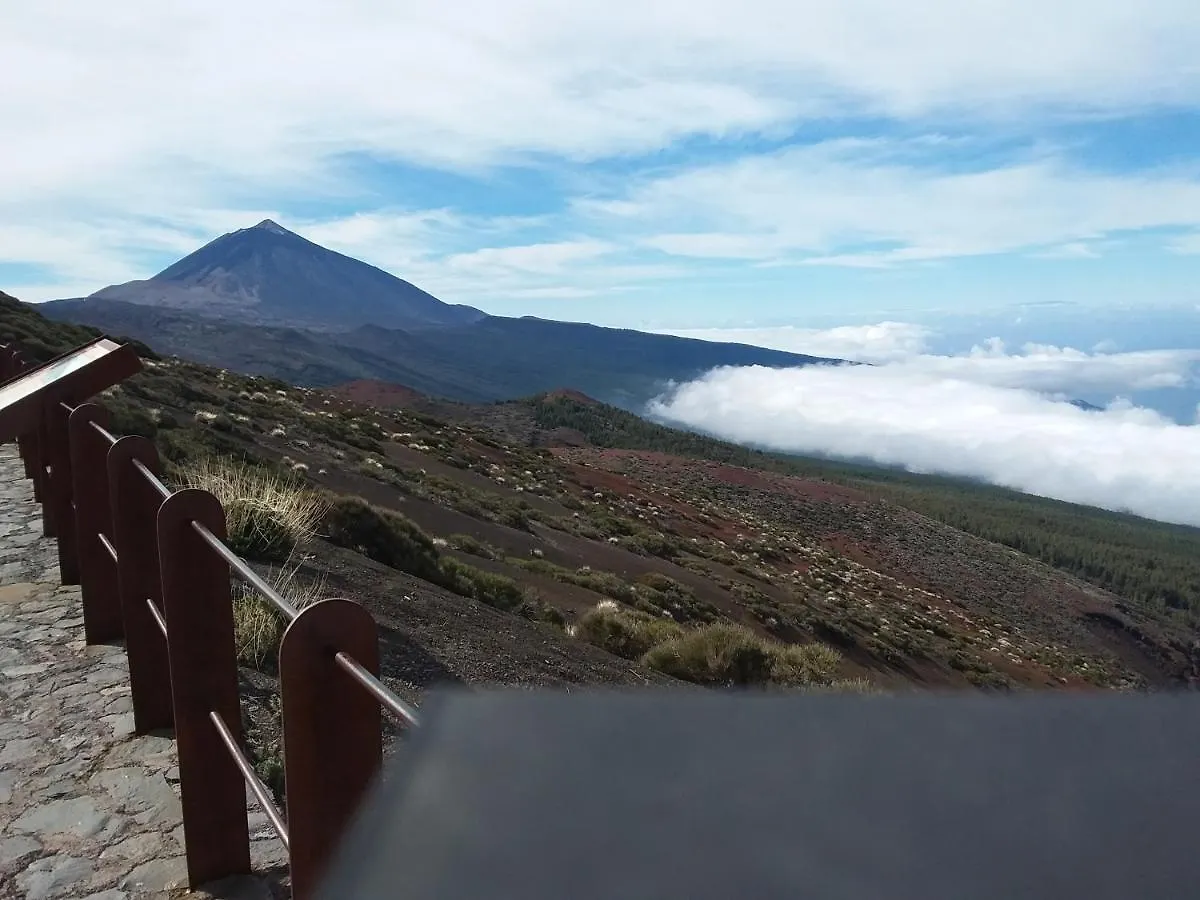 アパート Beach 400Mtr, Top Of Mountain With Spectacular Surround View 200Mtr ロスクリスティアーノス